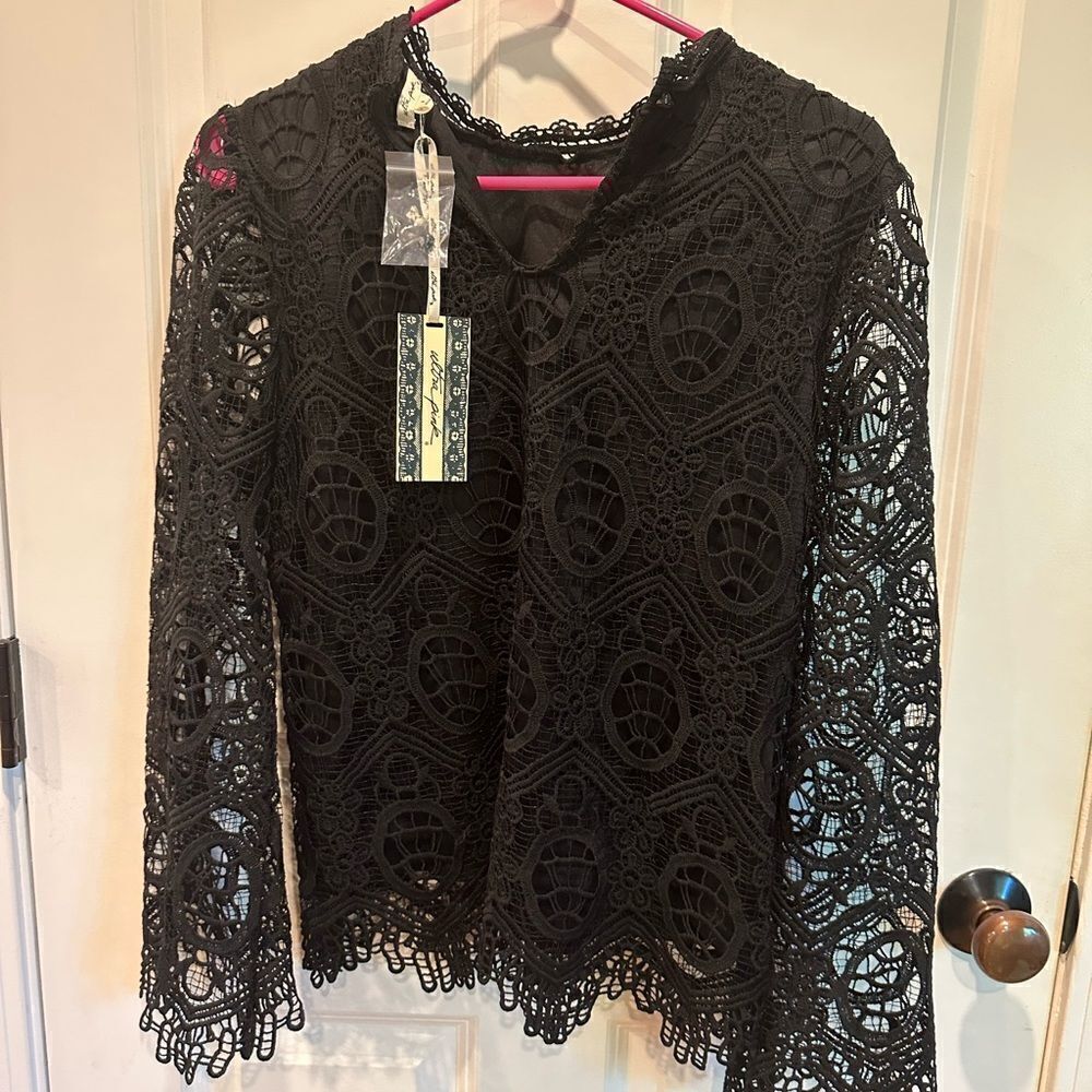 Ultra Pink medium black crochet lace long sleeve shirt blouse
